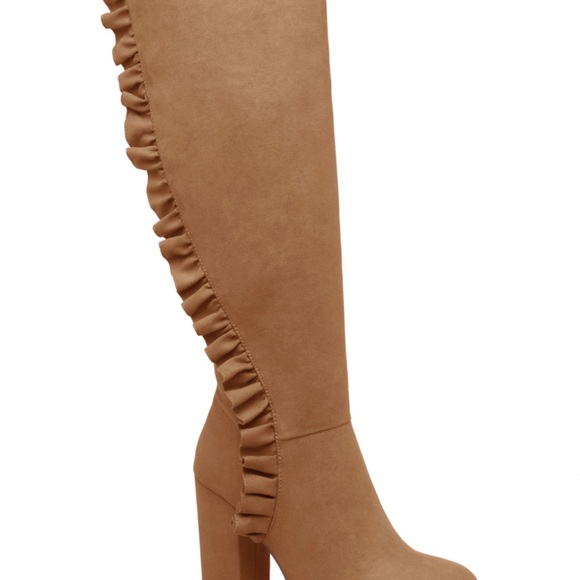 Shoe Dazzle Nikki heeled boots ruffle camel Size 9 - Picture 3 of 3